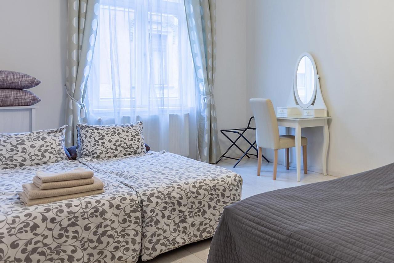 Goldcentral Apartment Grand Boulevard Budapest Luaran gambar